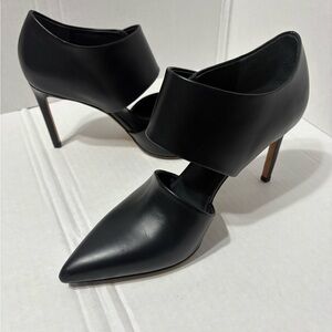 Vince Elegant Black Ankle Strap Heels with Adjustable Velcro Top Strap. Dressy